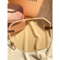 نظارات شمسية نسائية Sunglasses