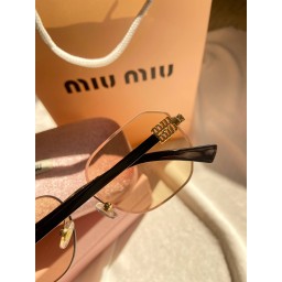 نظارات شمسية نسائية Sunglasses