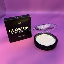 بودرة إضاءة الوجه جلو أون من آفون Avon Glow On Highlighter Powder