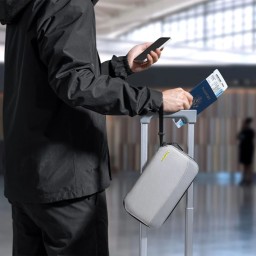 تومتوك حقيبة ومحفظة جوازات السفر نفيجيتور T03 tomtoc Navigator-T03 Passport Bag