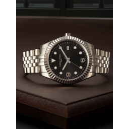 ساعة رجاليه من بيير كاردان الفرنسيه pierre cardin watch
