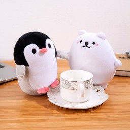 مجموعة بطريق ودب قطبي قطيفة صغيرة للراحة Small plush penguin and polar bear comfort set