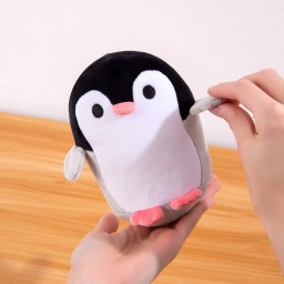 مجموعة بطريق ودب قطبي قطيفة صغيرة للراحة Small plush penguin and polar bear comfort set