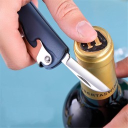 فتاحة تينس 4-1 متعددة الوظائف لأغطية الزجاجات بسهولة Tines 4-in-1 Multifunctional Bottle Cap Opener – Effortless Opening
