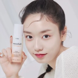 ETUDE MOISTFULL collagen essence اسنس الكولاجين للبشرة من ايتود