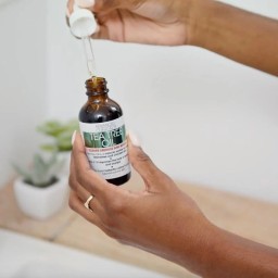 ADVANCED CLINICALS Tea Tree Oil Cleanser Redness And Bumps سيروم زيت شجرة الشاي من ادفانسد كلينيكالز