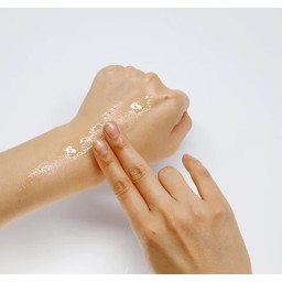 SKINFOOD Royal Honey Moisture Toner تونر العسل من سكن فود