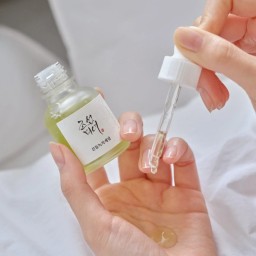 BEAUTY OF JOSEON calming serum green tea + panthenol سيروم البانثينول والشاي الاخضر من بيوتي اوف جويسون