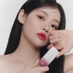 PEACH C BLURRY filter tint تنت الشفاه والخدود المخملي - 04 Flash Red