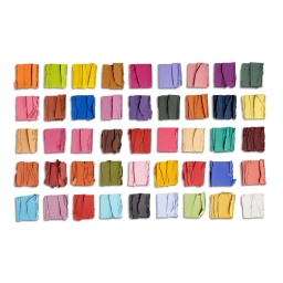باليت رفليوشن مكس باليت 40 لون Revolution Maxi Reloaded Palette Mattes