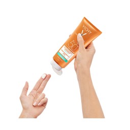 فيجي واقي شمس للوجه وجسم VICHY CAPITAL SOLEIL lait hydratant fraicheur SPF50 300 ml