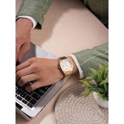ساعة رجاليه من بيير كاردان الفرنسيه pierre cardin watch
