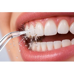 جهاز تنظيف الأسنان واللثة بالماء - خيط مائي - فلوسر Rechargeable Water Flosser for Teeth & Gums H2O flosser