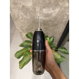 جهاز تنظيف الأسنان بالماء Water Flosser