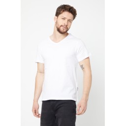 تي شيرت رجالي بياقة V، عبوة 3 قطع أساسية، قطن 100%، قصة عادية - ألوان متعددة Men's Multi-Color 100% Cotton V-Neck T-Shirt Regular Fit - 3 Basic Pack