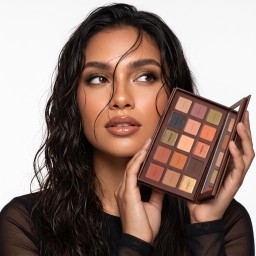 ريبيليون باليت ظلال عيون REBELLION EYESHADOW PALETTE