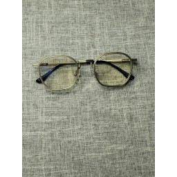 نظارة رجالية بلو كات Men's glasses with blue cat lenses