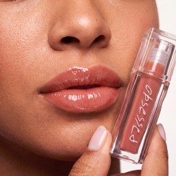 ريبيليون ملمع شفاه REBELLION MAKEUP OBSESSED LIP GLOSS