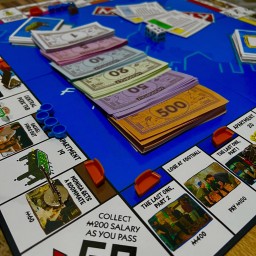مونوبولي فريندز monopoly friends