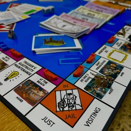 مونوبولي فريندز monopoly friends