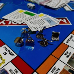 مونوبولي فريندز monopoly friends