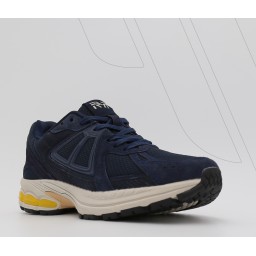 حذاء رياضي ماركة ويكرز  - دبليو مائة وثمنمائة وواحد Shoes W-181