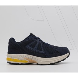 حذاء رياضي ماركة ويكرز  - دبليو مائة وثمنمائة وواحد Shoes W-181