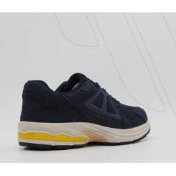حذاء رياضي ماركة ويكرز  - دبليو مائة وثمنمائة وواحد Shoes W-181