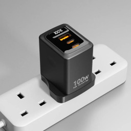 بورودو شاحن جداري GaN متعدد المنافذ 100 واط - 3 منافذ USB-C/USB-A PDFWCH073BK - أسود Porodo PDFWCH073BK 100W 3-Port GaN USB-C/USB-A Wall Charger - Black