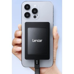 هارد اس اس دي خارجي ليكسار SL500 بسعة 2 تيرابايت وسرعة 2000 ميجابايت/ثانية Lexar 2TB SL500 External SSD, 2000MB/s Read, USB 3.2 Gen 2x2, Slim