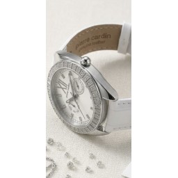 ساعة نسائيه من بيير كاردان الفرنسية pierre cardin watch