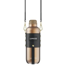 مطارة ماء حافظة للحرارة ليبراسو ثيرماتريل بسعة 650 مل مع حزام جلدي LePresso ThermaTrail 650mL Stainless Steel Thermos Bottle with Crossbody Strap