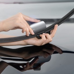 أداة إصلاح شفرات ماسحات الزجاج الأمامي Windshield wiper blade repair tool