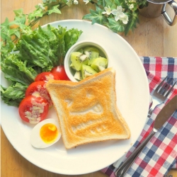 ختم للمخبوزات Toast Stamp Delicious 