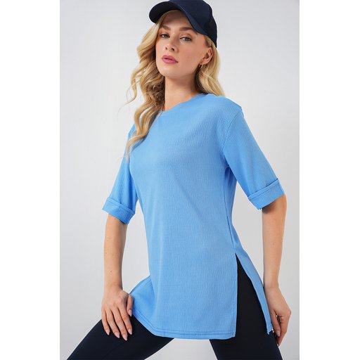 تيشيرت 4332 محبوك بفتحة جانبية - أزرق فاتح 4332 Knitted T-Shirt with Side Slit - Light Blue