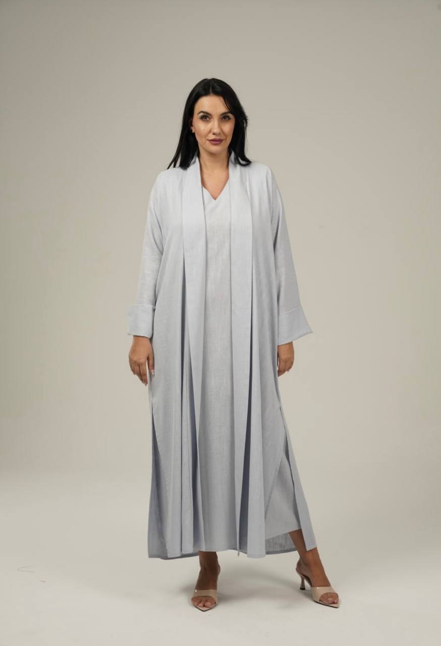 طقم عباية لينن باللون الازرق الثلجي مع فستان داخلي بدون أكمام Ice Blue Linen Abaya Set
