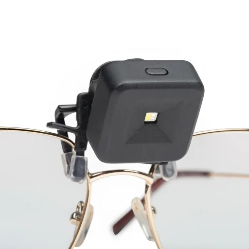 كيكر لاند إضاءة مشبك Kikkerland Clip-On Light