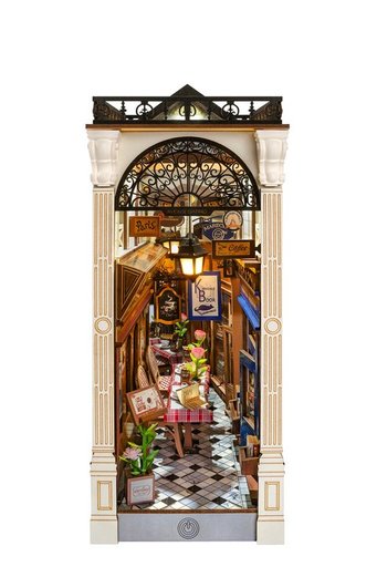 ممر العشاق الرومانسي – زاوية كتب Romantic Lovers' Lane Book Nook