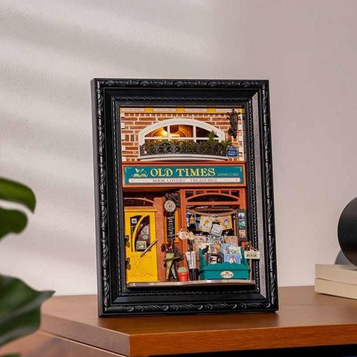 مكتبة الزمن الجميل المصغّرة Old Times Bookstore Miniature