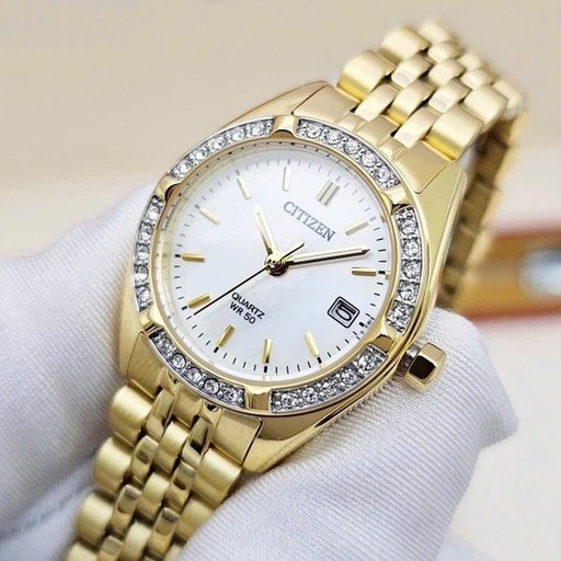ساعة للنساء بقطر 26 mm Women's watch 26 mm