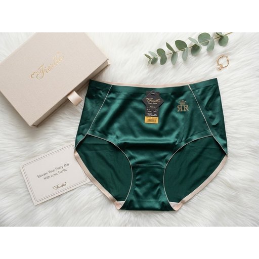 اندر نسأئي ساتان Satin Briefs