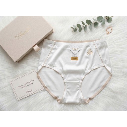 اندر نسأئي ساتان Satin Briefs