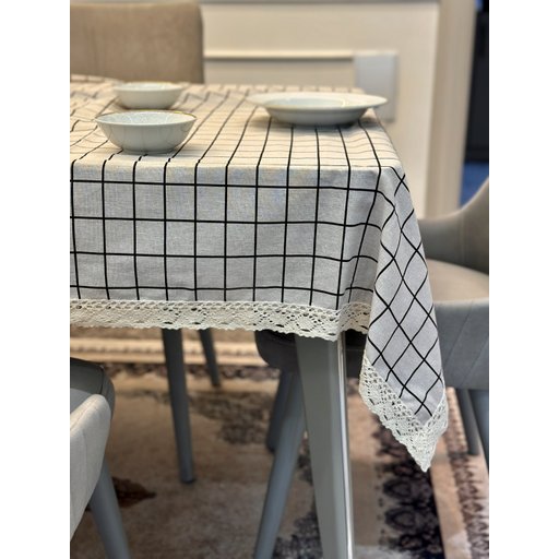 مفرش ميز طعام A tablecloth.