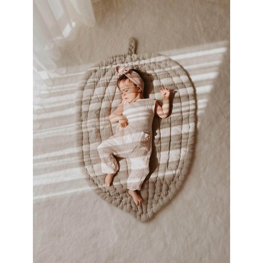 مفرش لعب أطفال من الموسلين بتصميم ورقة شجر 105x80 سم - لون فيزون Muslin Leaf Baby Play Mat 105x80 cm - Vizon