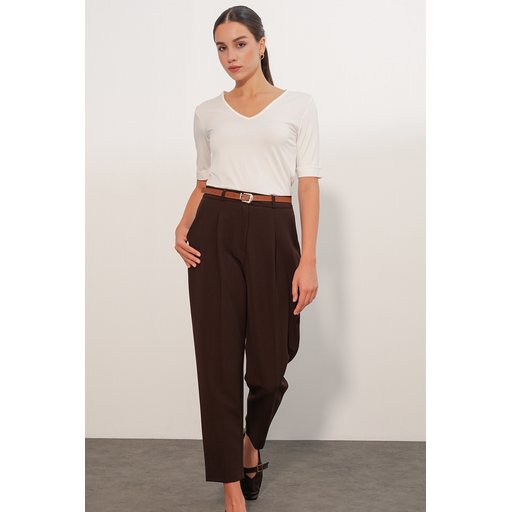 بنطلون قماش نسائي بحزام 30136 - بني Women's Belted Fabric Trousers 30136 - Brown