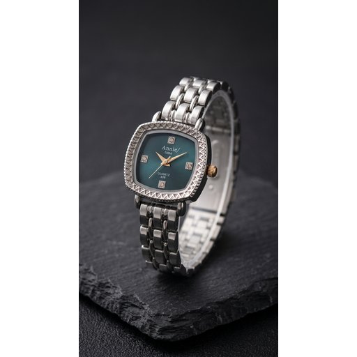 ساعة نسائية Women’s watch
