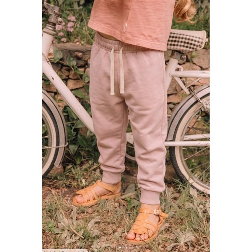 طقم رياضي Basic للأطفال 1-9 سنوات - وردي بودرة Basic Kids Tracksuit 1-9 Years - Powder Pink