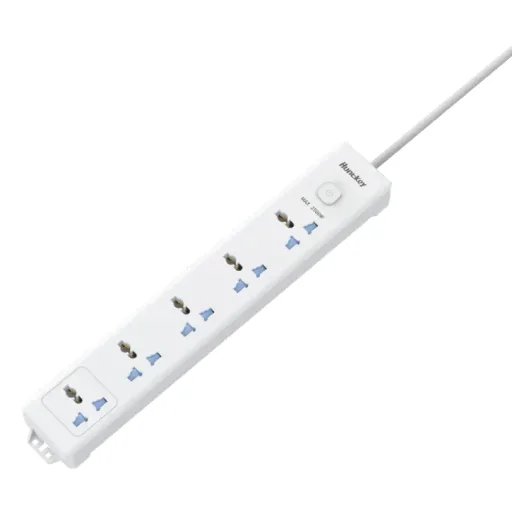 توصيلة كهرباء Huntkey بطول 5 متر و5 مخارج مع حماية من ارتفاع التيار. Huntkey DMB501 5M 5‑Surge Power Extension-White