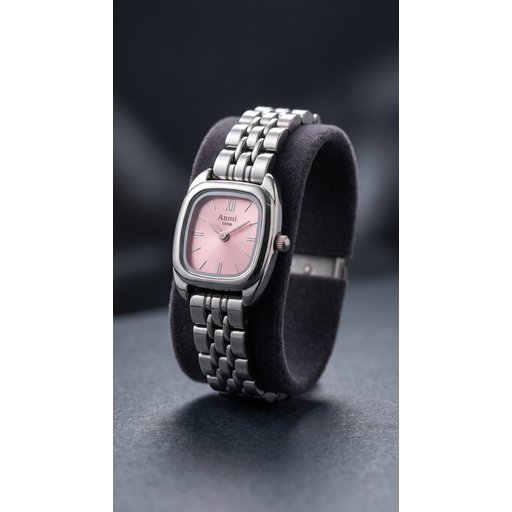 ساعة نسائية Women’s watch