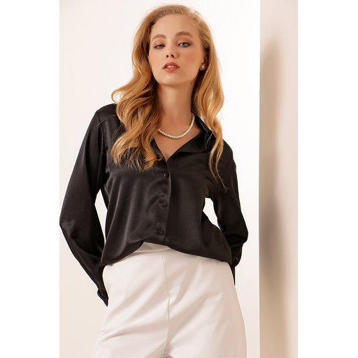 قميص ساتان انسيابي خفيف الوزن 3964 - أسود داكن 3964 Lightweight Draped Satin Shirt - Dark Black